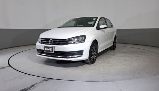 Volkswagen • Vento
