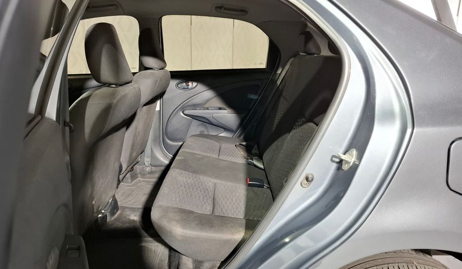 Toyota Etios 1.5 XS Sedan 2015