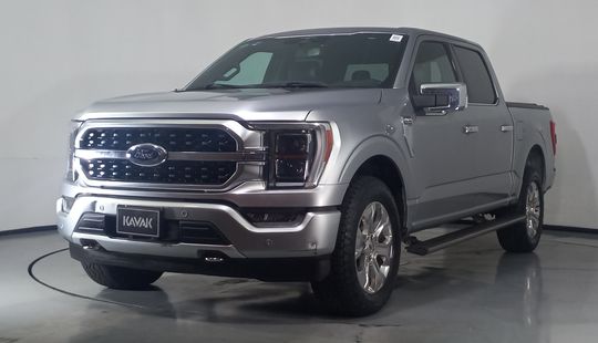 Ford • Lobo