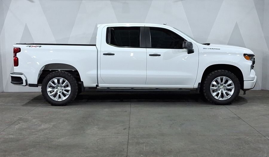Chevrolet Silverado 1500 5.3 SILVERADO CUSTOM K AUTO 4WD Pickup 2023