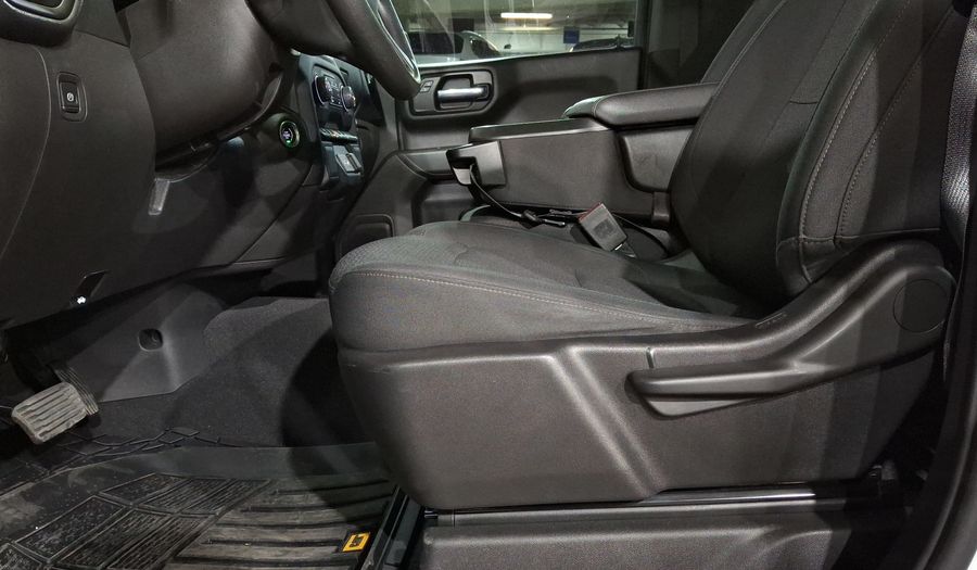Chevrolet Silverado 1500 5.3 SILVERADO CUSTOM K AUTO 4WD Pickup 2023