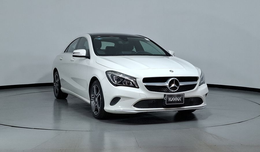 Mercedes Benz Clase Cla 1.6 CLA 200 SPORT DCT Coupe 2018