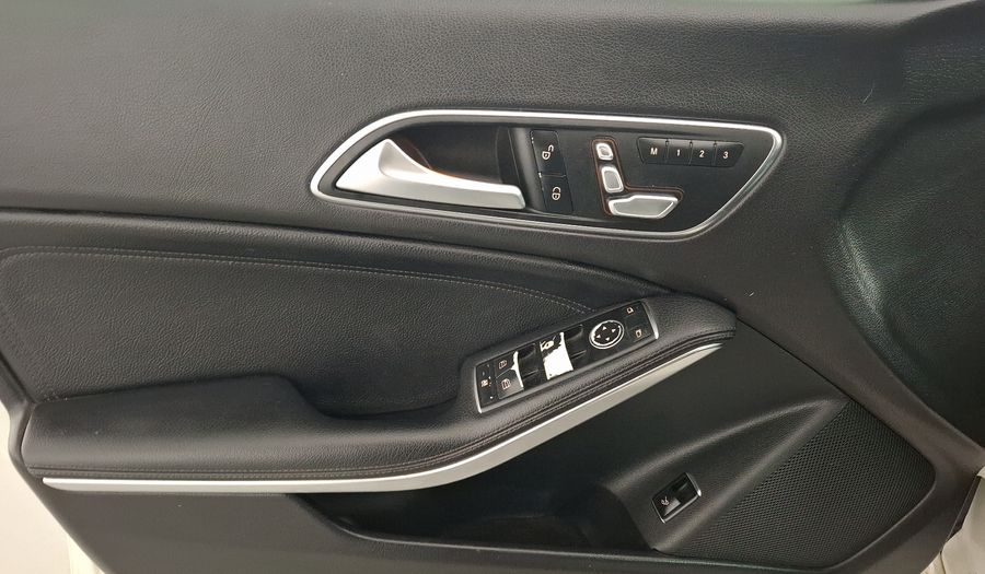 Mercedes Benz Clase Cla 1.6 CLA 200 SPORT DCT Coupe 2018