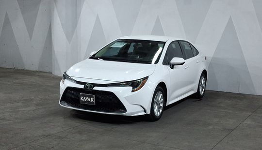 Toyota • Corolla