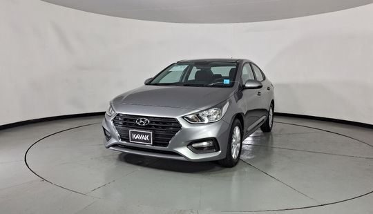 Hyundai • Accent