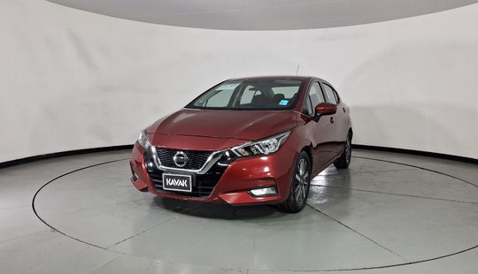Nissan • Versa