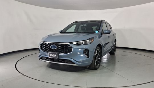Ford • Escape