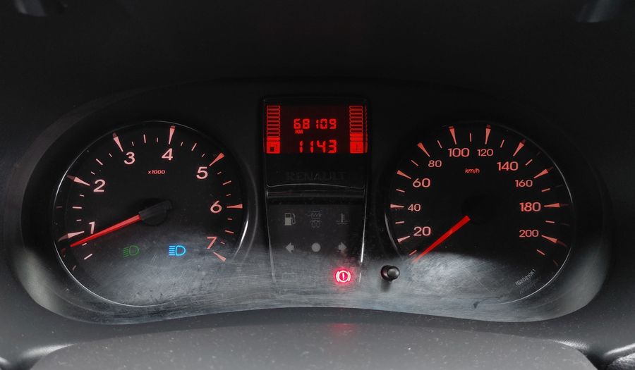 Renault Clio 1.1 PACK PLUS Hatchback 2012