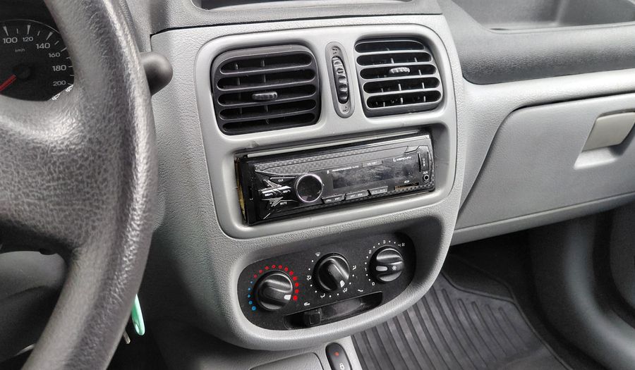 Renault Clio 1.1 PACK PLUS Hatchback 2012
