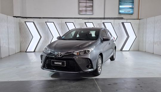 Toyota • Yaris