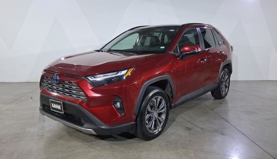 Toyota • RAV4