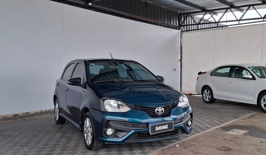 Toyota Etios 1.5 XLS AT Hatchback 2017
