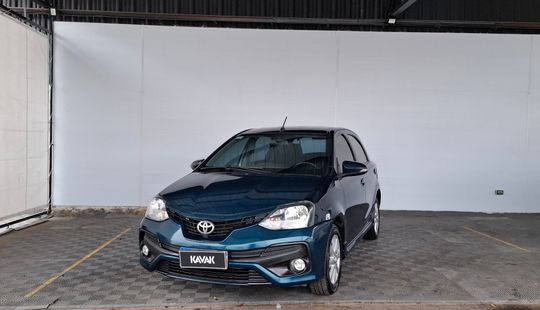 Toyota • Etios