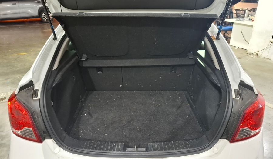 Chevrolet Cruze 1.8 LT Hatchback 2014