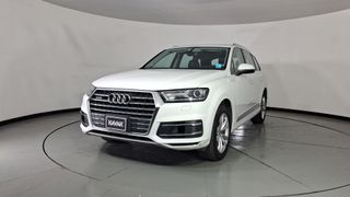 Audi • Q7