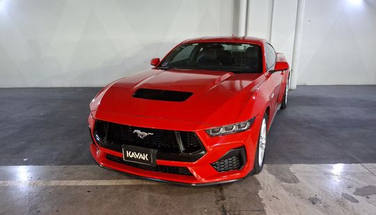 Ford • Mustang
