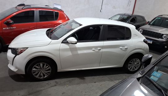 Peugeot • 208