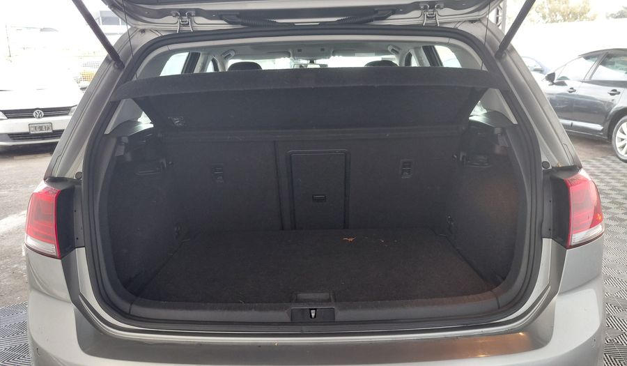 Volkswagen Golf 1.4 TSI HIGHLINE DSG Hatchback 2017