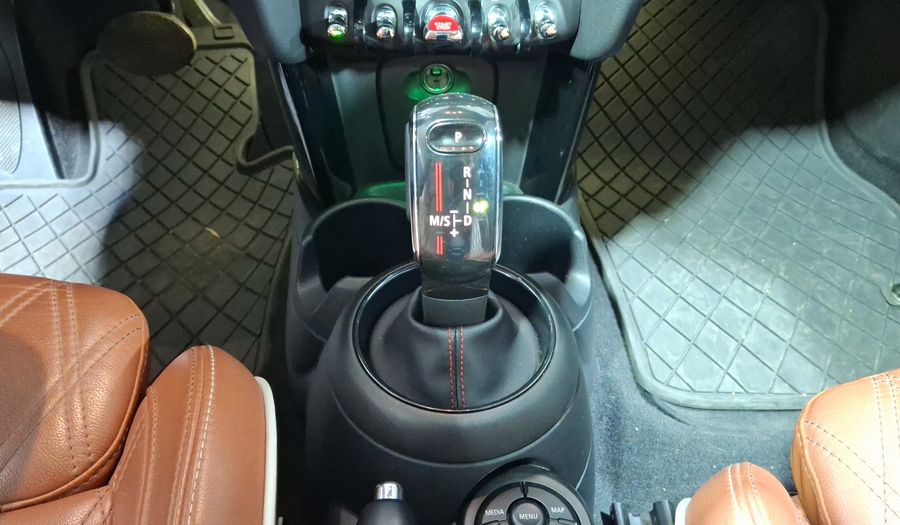 Mini Cooper S 2.0 COOPER HOT CHILI DCT Hatchback 2020