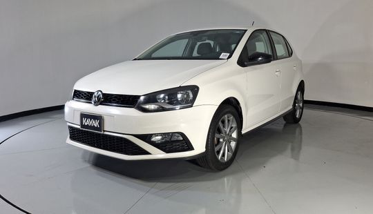 Volkswagen • Polo