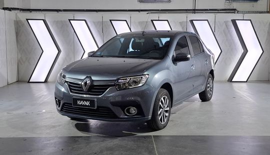 Renault • Logan