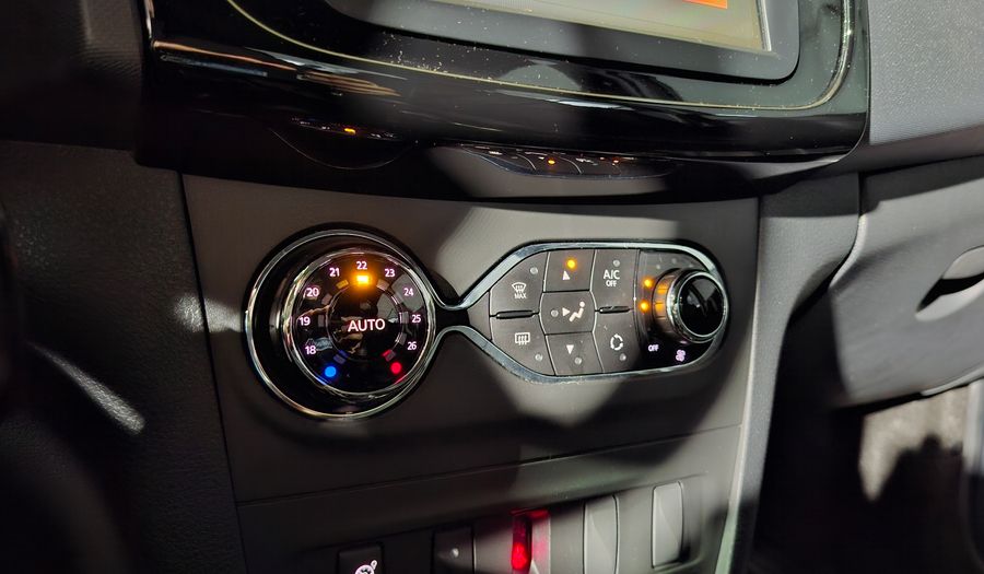 Renault Logan 1.6 INTENS Sedan 2024