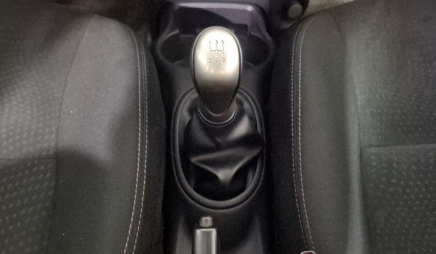 Nissan March 1.6 ADVANCE Hatchback 2022