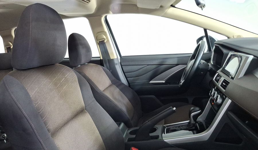 Mitsubishi Xpander 1.5 CROSS AUTO Minivan 2023
