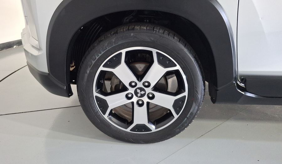 Mitsubishi Xpander 1.5 CROSS AUTO Minivan 2023