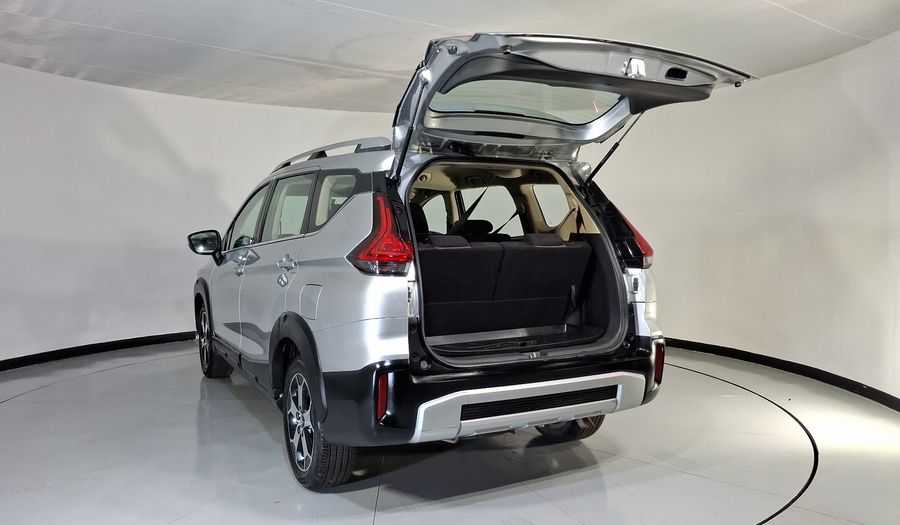 Mitsubishi Xpander 1.5 CROSS AUTO Minivan 2023