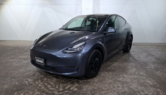 Tesla • Model Y