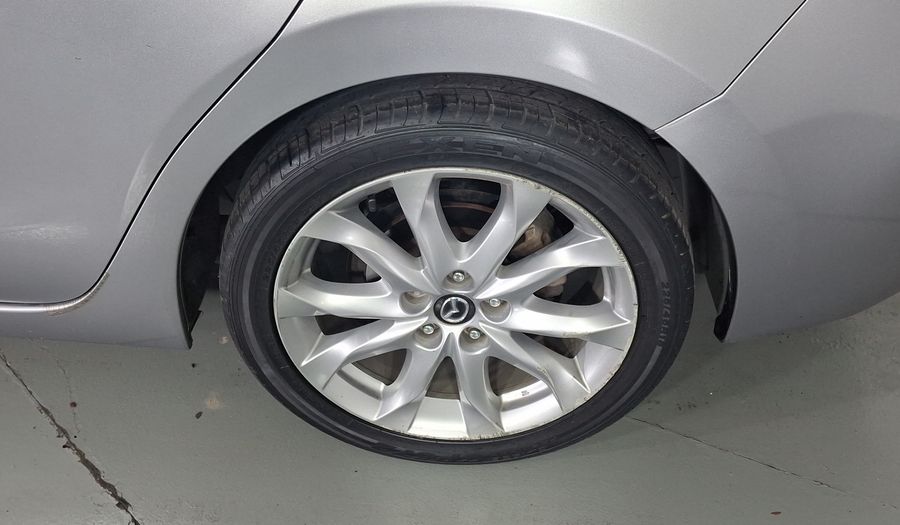 Mazda 3 2.5 SEDÁN S GT TA Sedan 2015