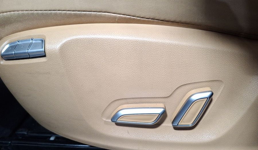 Mg Rx8 2.0 ELEGANCE AUTO 4WD Suv 2022