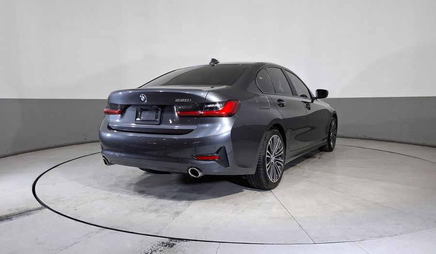Bmw Serie 3 2.0 320I AUTO Sedan 2021