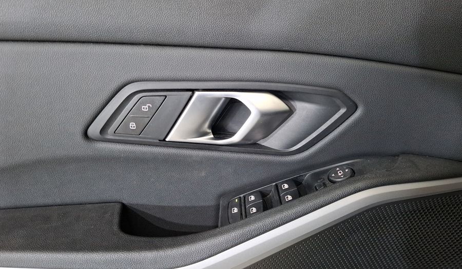 Bmw Serie 3 2.0 320I AUTO Sedan 2021
