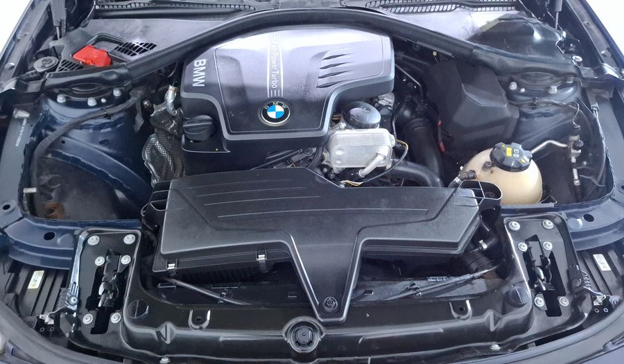 Bmw Serie 3 2.0 320IA LUXURY LINE Sedan 2015