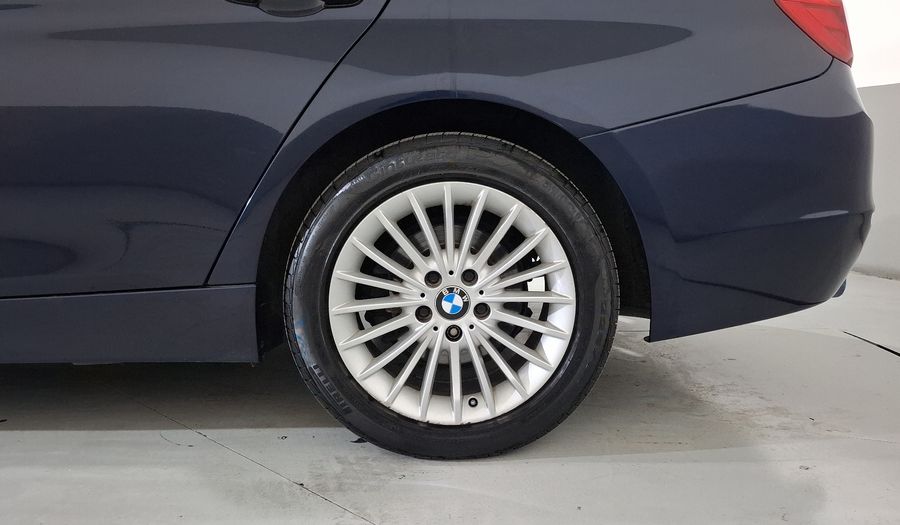 Bmw Serie 3 2.0 320IA LUXURY LINE Sedan 2015