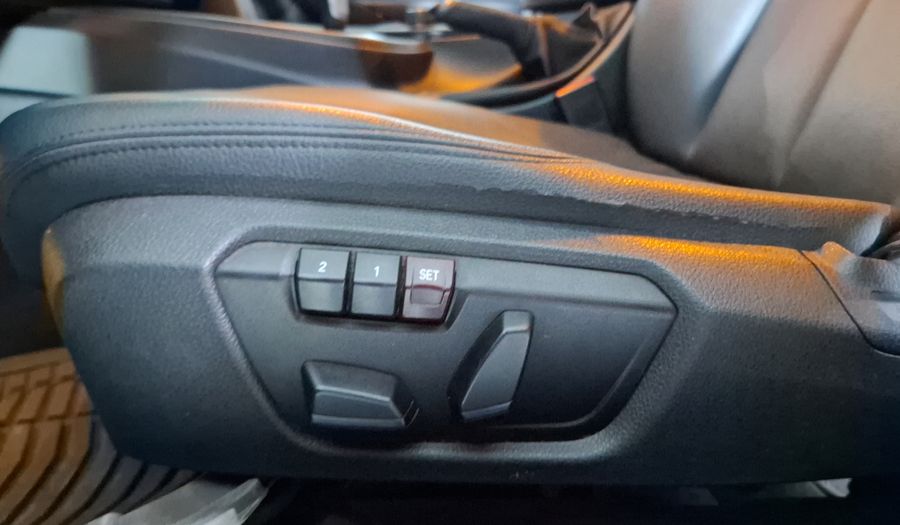 Bmw Serie 3 2.0 320IA LUXURY LINE Sedan 2015