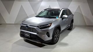 Toyota • RAV4