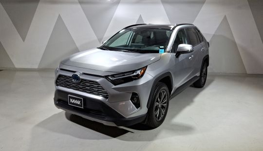 Toyota • RAV4