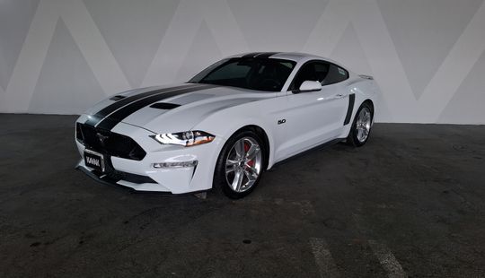 Ford • Mustang
