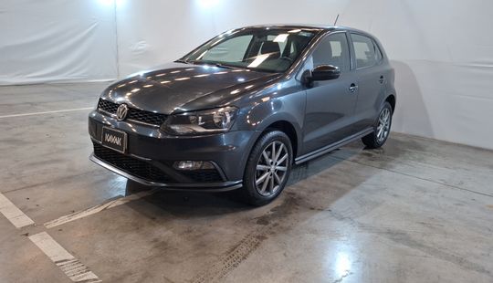 Volkswagen • Polo