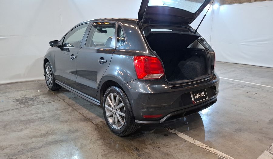 Volkswagen Polo 1.6 COMFORTLINE PLUS AUTO Hatchback 2021