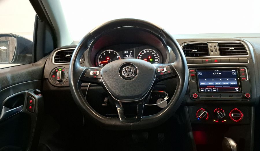 Volkswagen Polo 1.6 COMFORTLINE PLUS AUTO Hatchback 2021