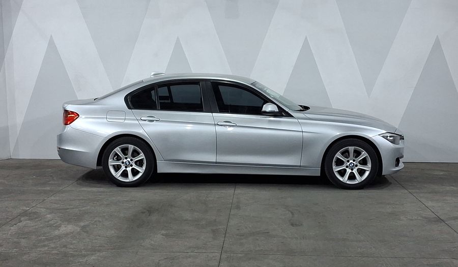 Bmw Serie 3 2.0 320IA Sedan 2014
