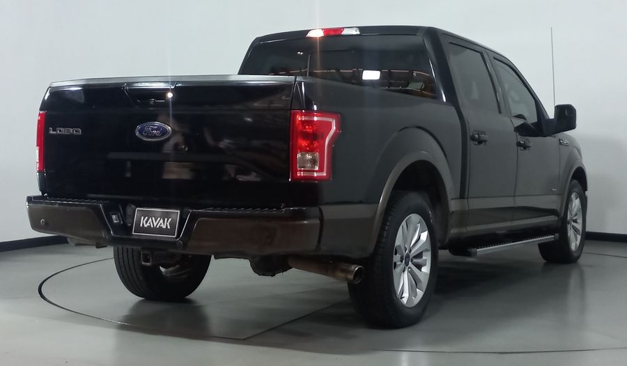 Ford Lobo 3.5 LOBO LARIAT CREW CAB 4X2 AT Pickup 2016