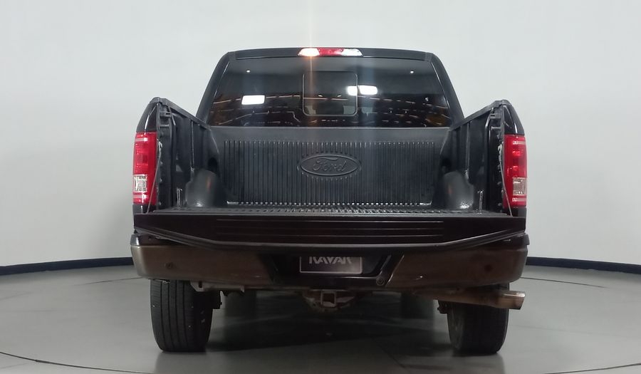 Ford Lobo 3.5 LOBO LARIAT CREW CAB 4X2 AT Pickup 2016