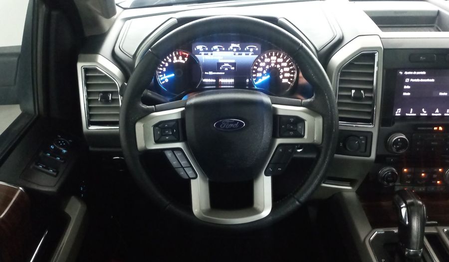 Ford Lobo 3.5 LOBO LARIAT CREW CAB 4X2 AT Pickup 2016