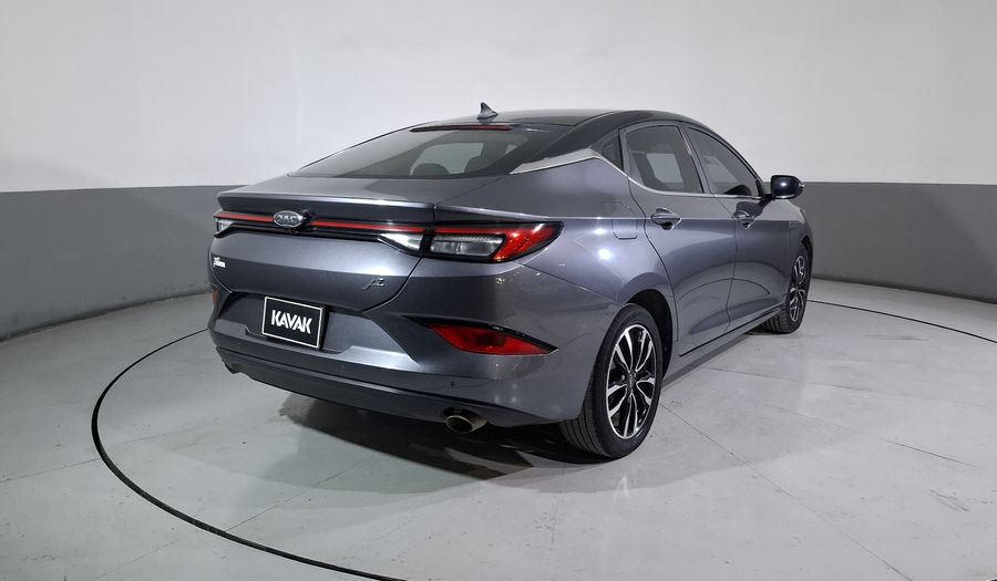 Jac J7 1.5 QUANTUM CVT Hatchback 2022