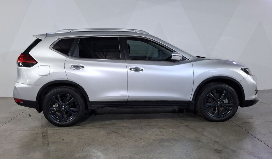 Nissan X-trail 2.5 ADVANCE 3 ROW CVT Suv 2021